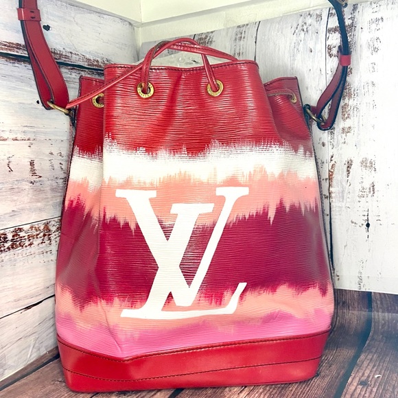 Louis Vuitton Handbags - Louis Vuitton Noe GM Custom Paint like the Escale line from LV